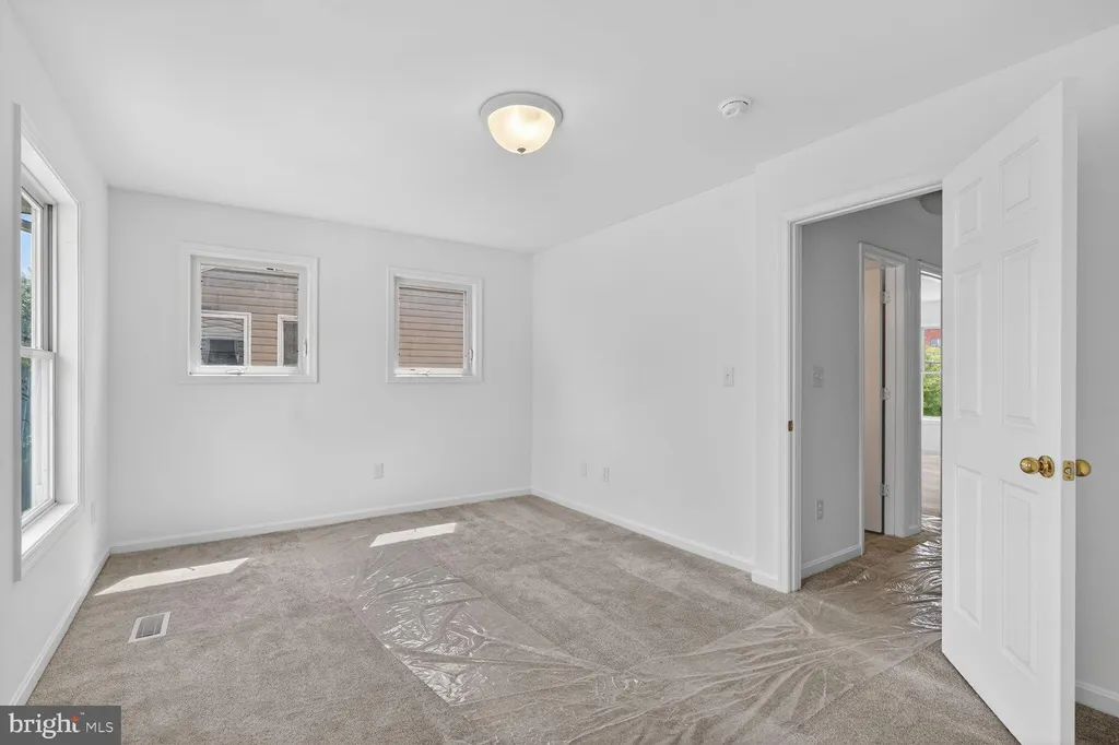 Additional image 13 of 227 54th Street NE, Washington, DC 20019
