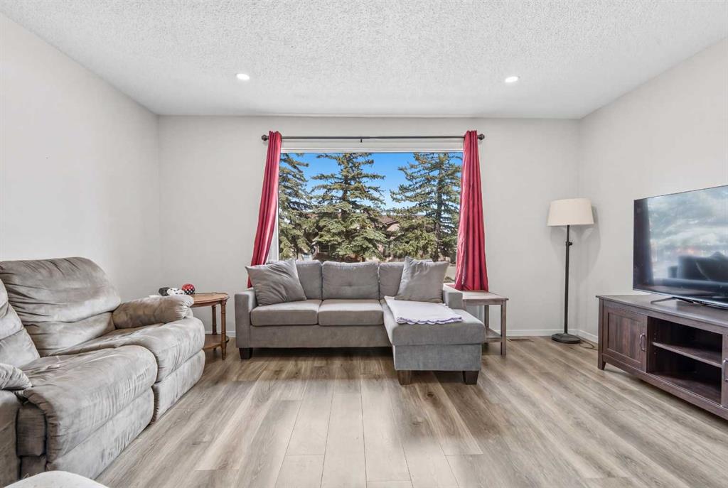 Additional image 6 of 84 Falconridge Place NE, Calgary, AB, T3J1A6