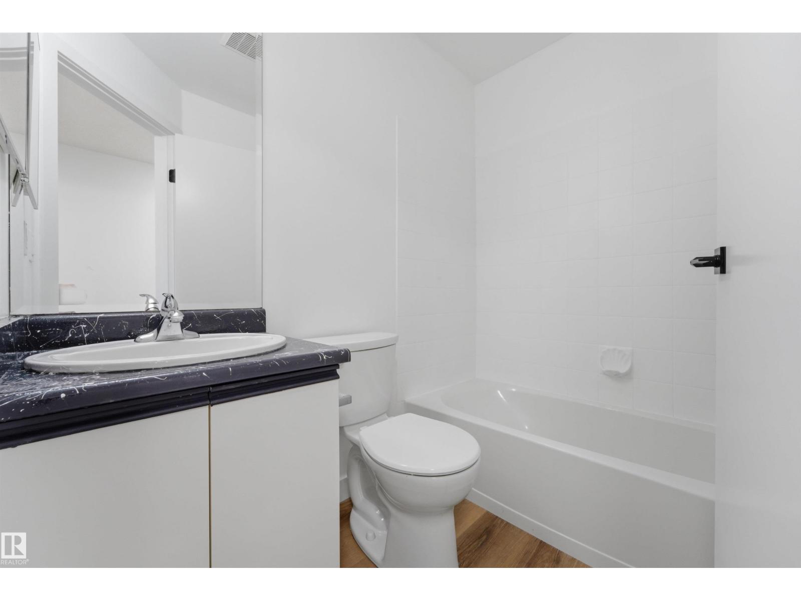 Additional image 6 of 302-2508 50 Street NW, Edmonton, AB, T6L6X9