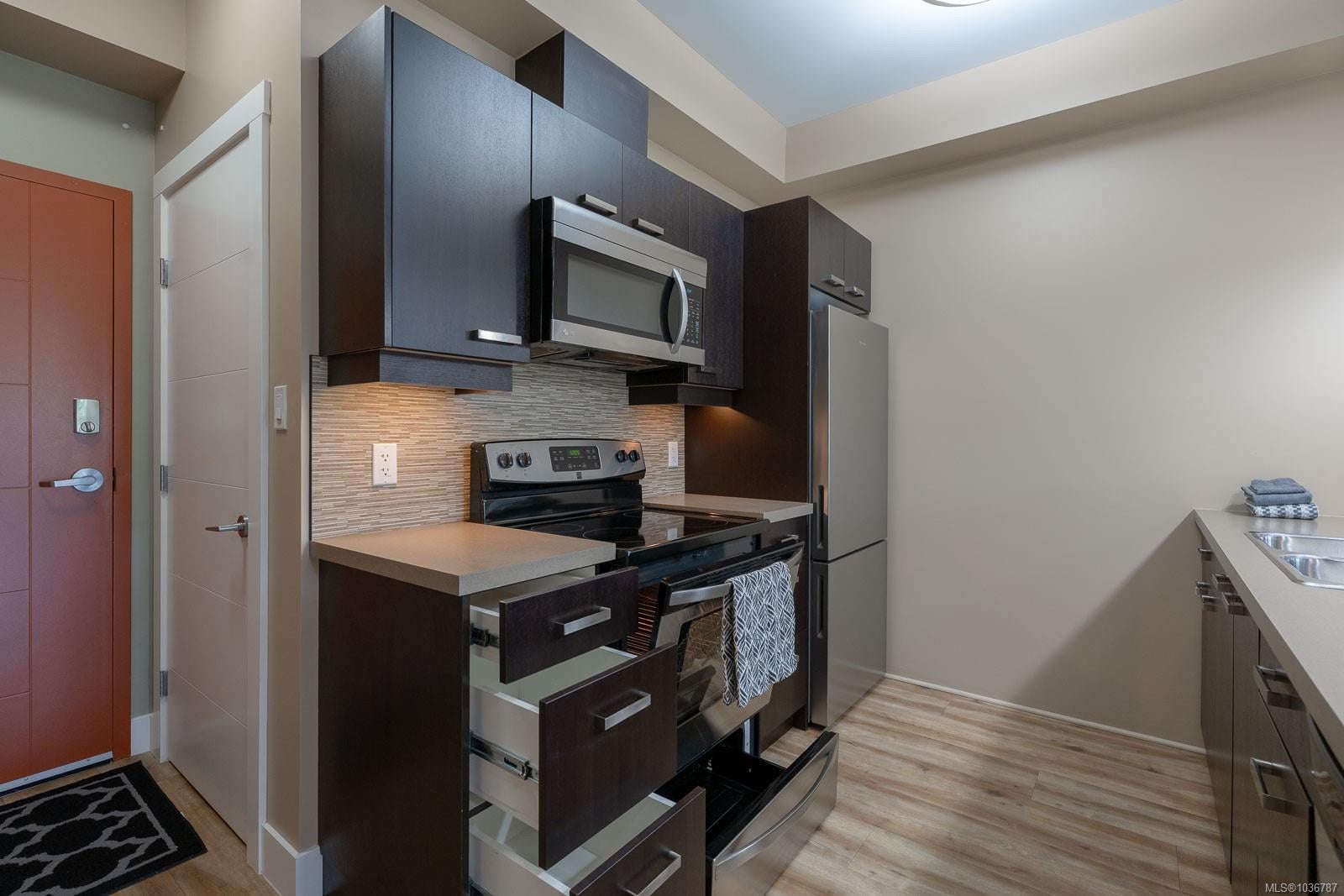Additional image 3 of 206-5822 Garden Street, Duncan, BC, V0L 3V9