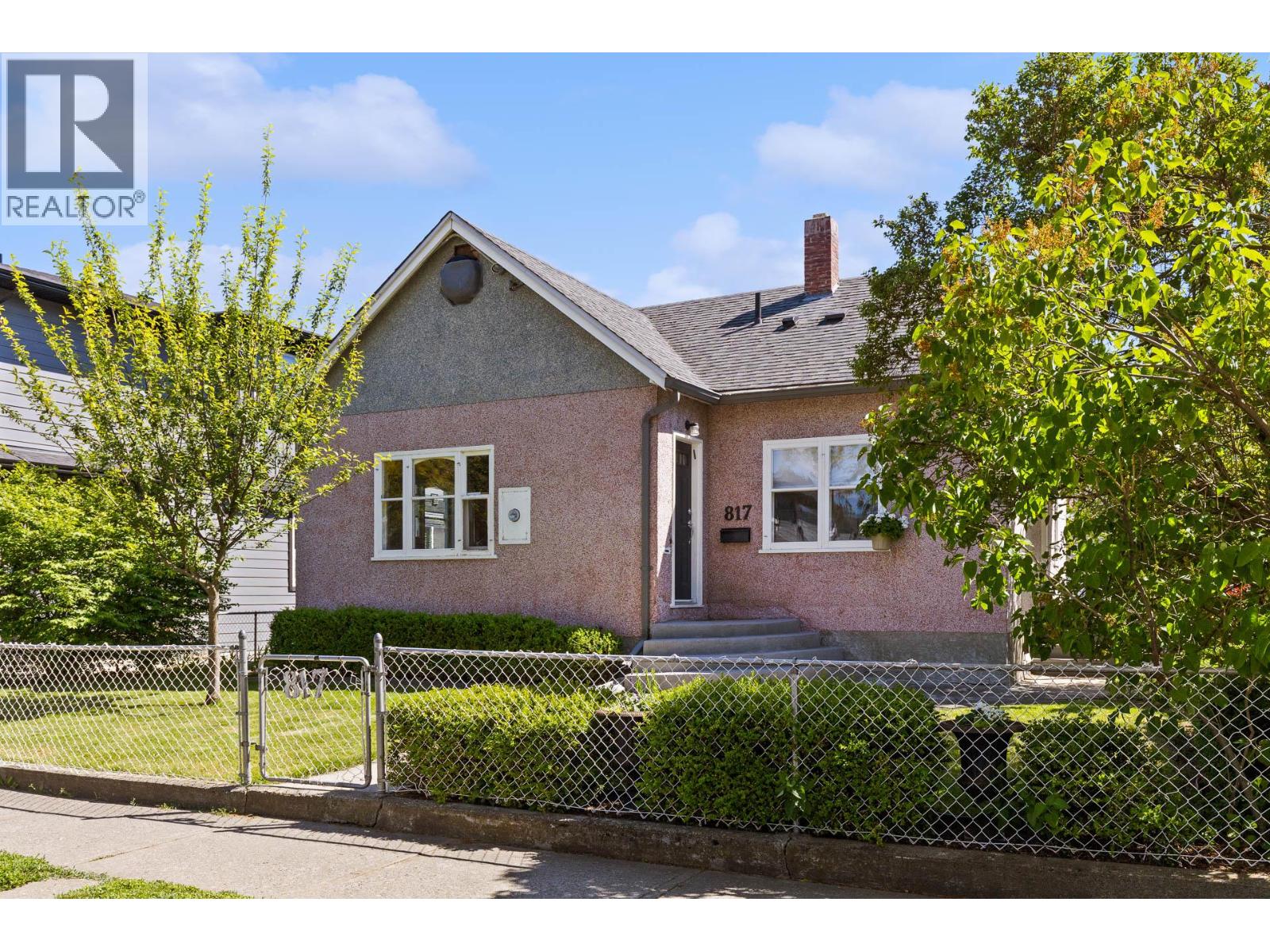 817 Fuller Avenue, Kelowna, BC, V1Y6X2