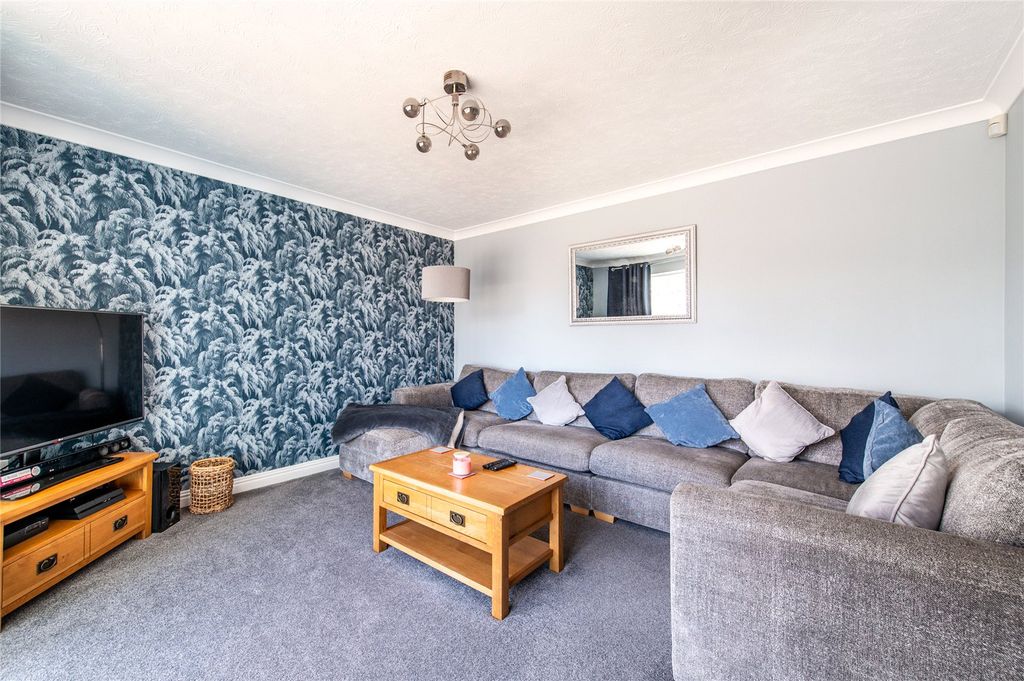 Additional image 5 of 4 bed semi-detached house for saleLaxton Way, Sittingbourne, Kent ME10
