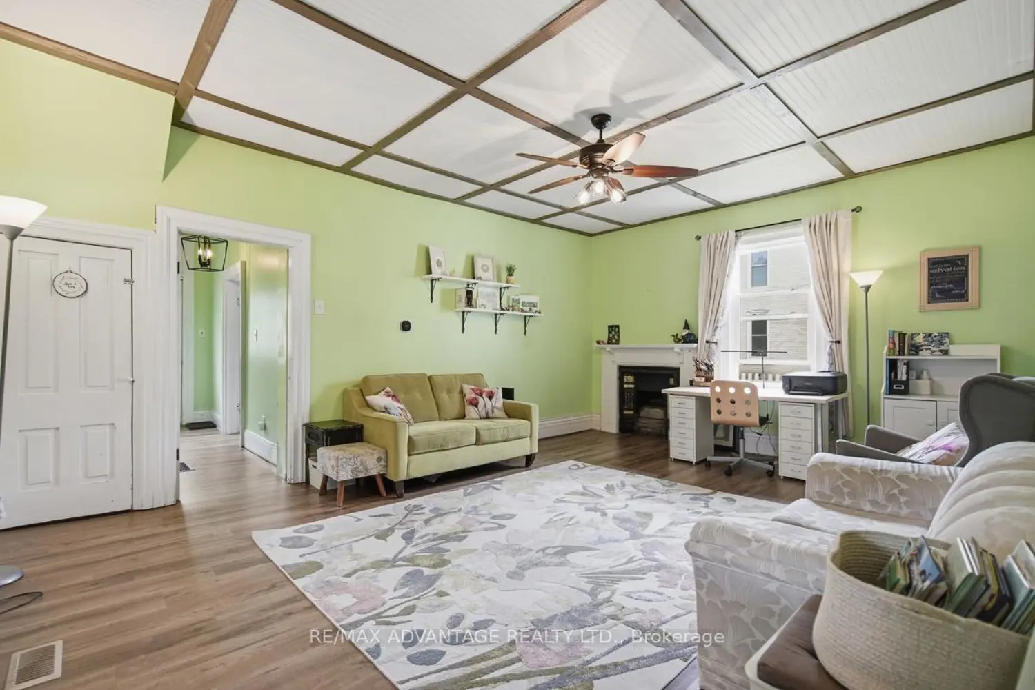 269 Talbot Street photo 5