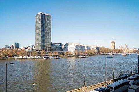 Albert Embankment, London SE1