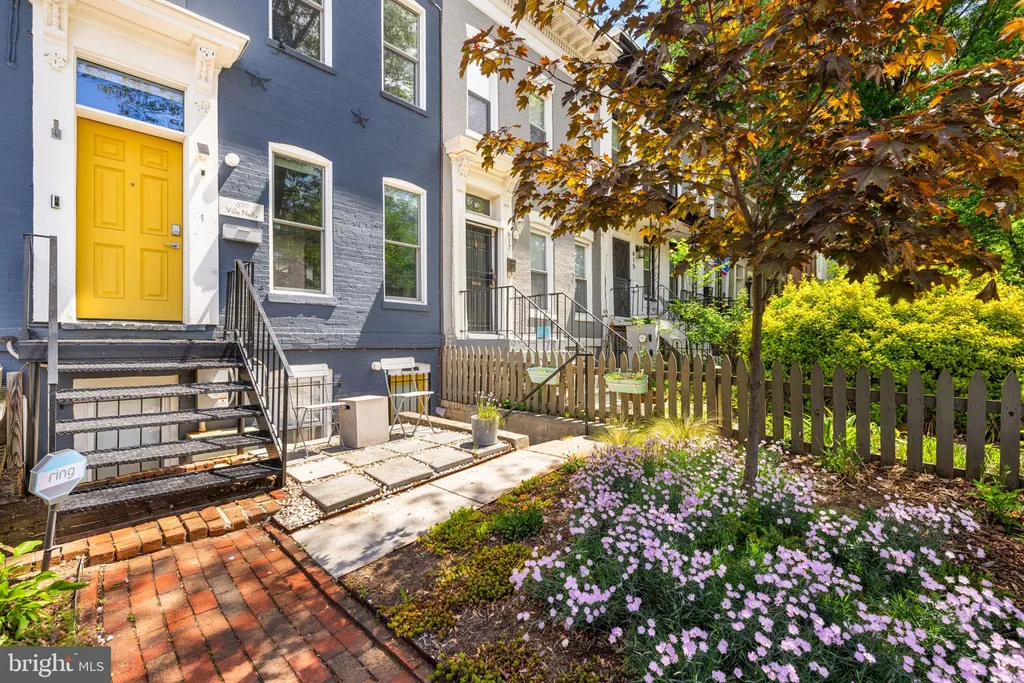 Additional image 2 of 619 10th Street NE, Washington, DC 20002