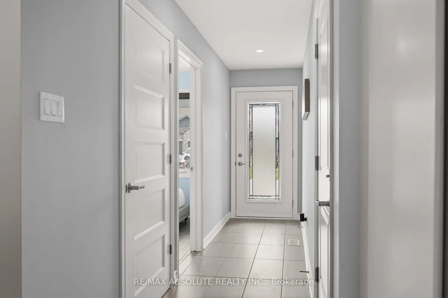 Additional image 3 of 27 Morgan Clouthier Way