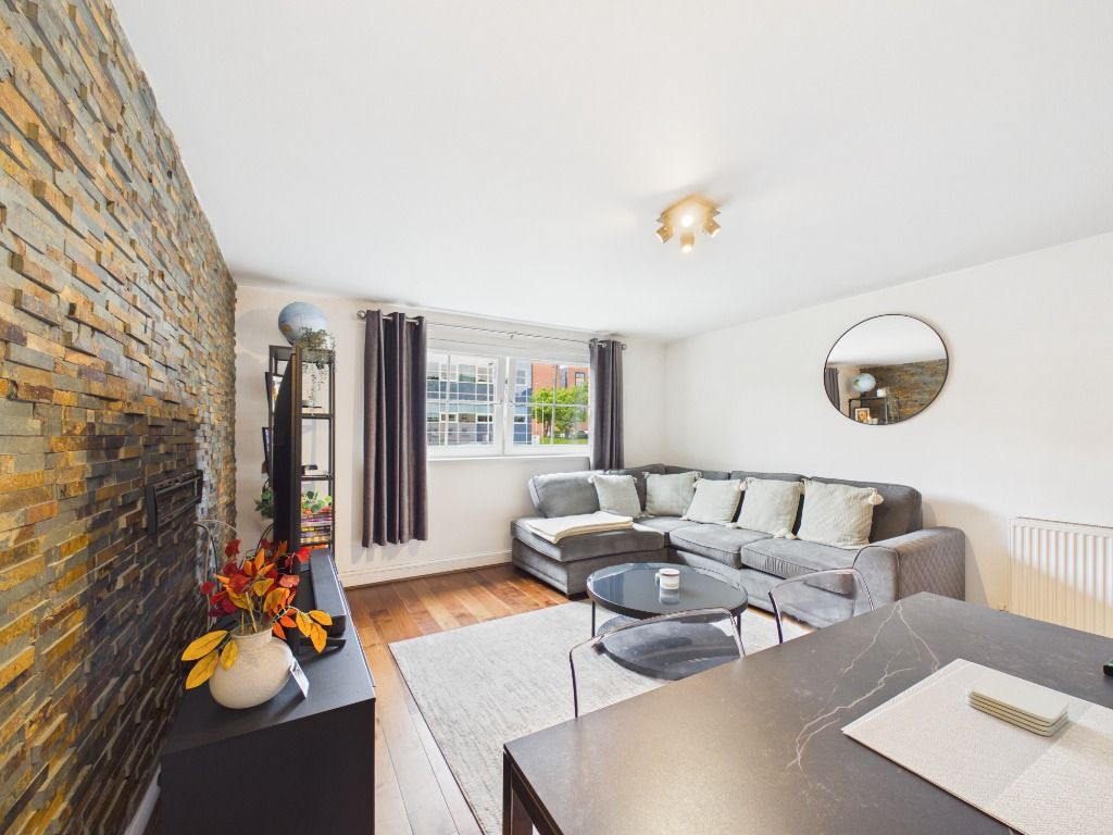 Additional image 3 of 2 bed flat for salePark Holme Court, Hamilton, South Lanarkshire ML3