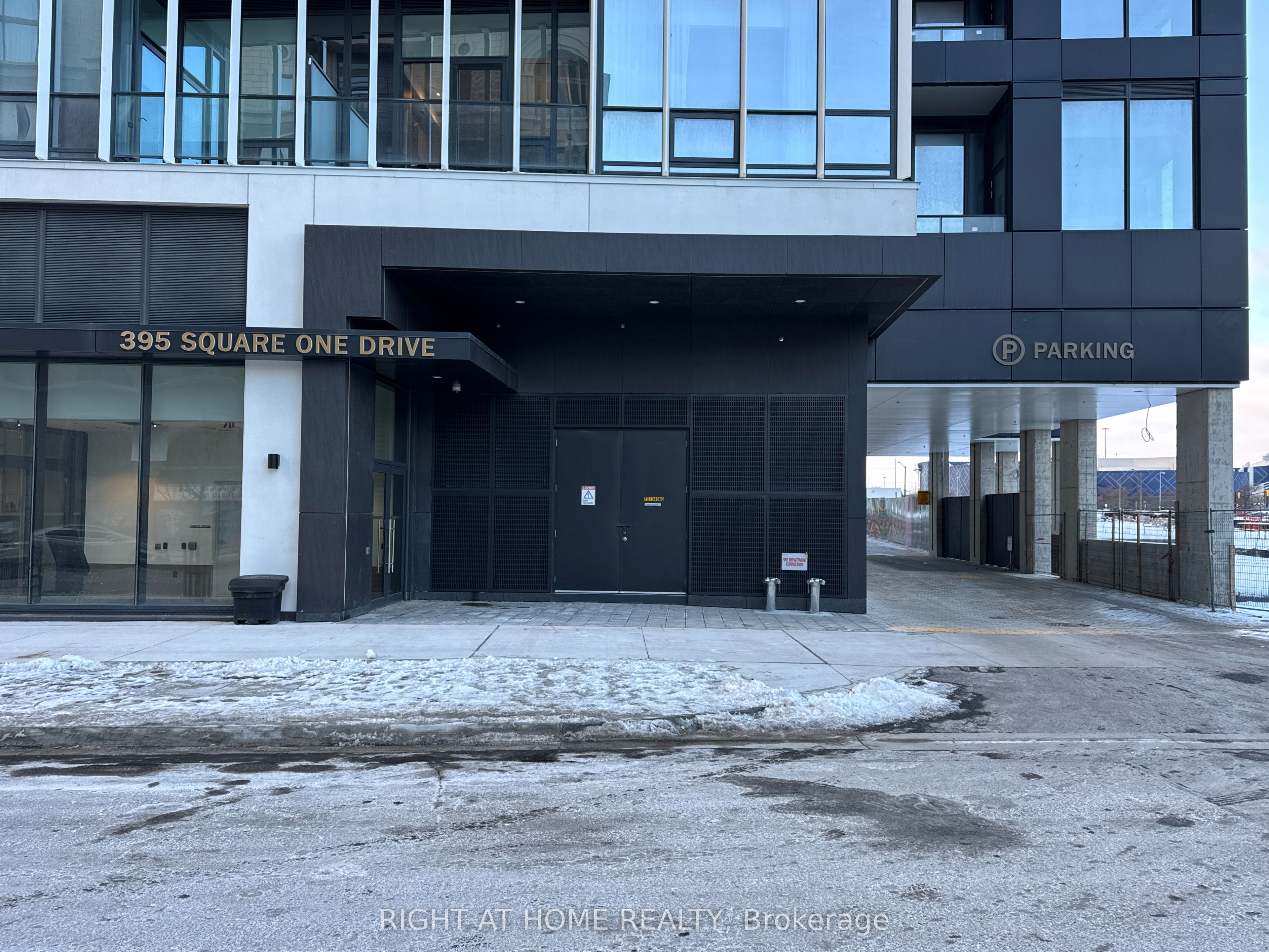 Additional image 3 of 1408-395 Square One Drive, Mississauga, ON, L5B 0P6