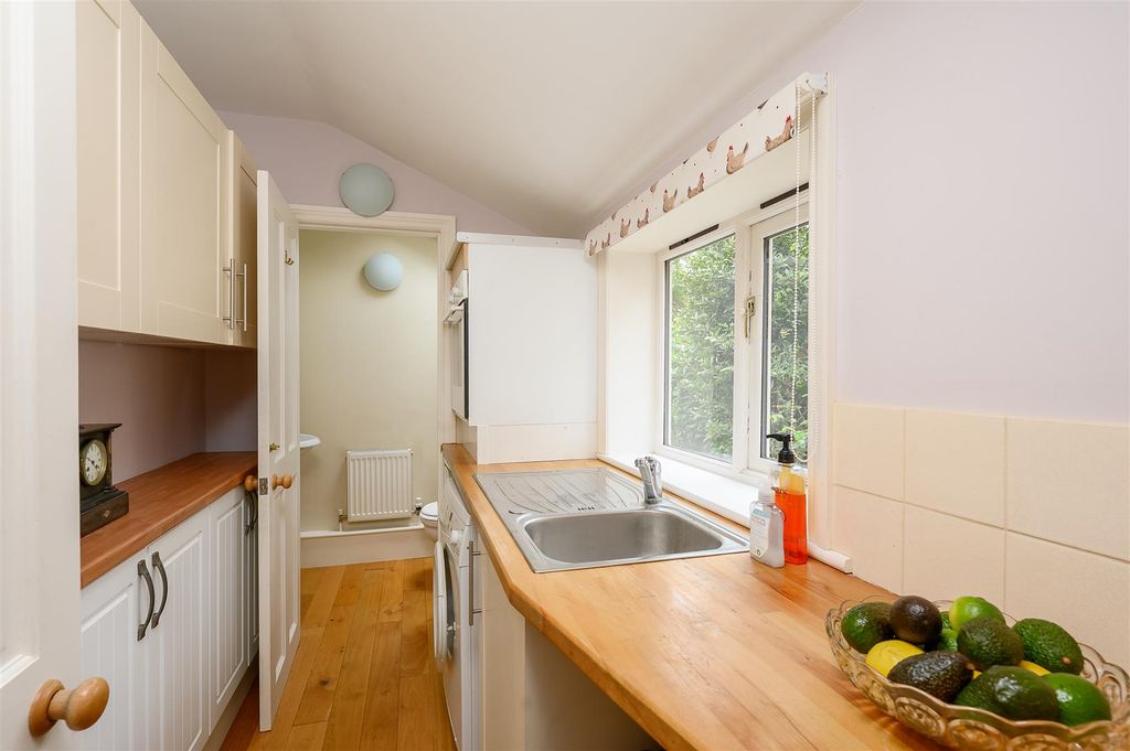 Additional image 13 of 4 bed terraced house for saleBewlay Street, Bishopthorpe Road, York YO23