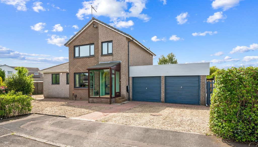 Additional image 2 of 4 bed detached house for saleBarnwell Road, Stirling FK9