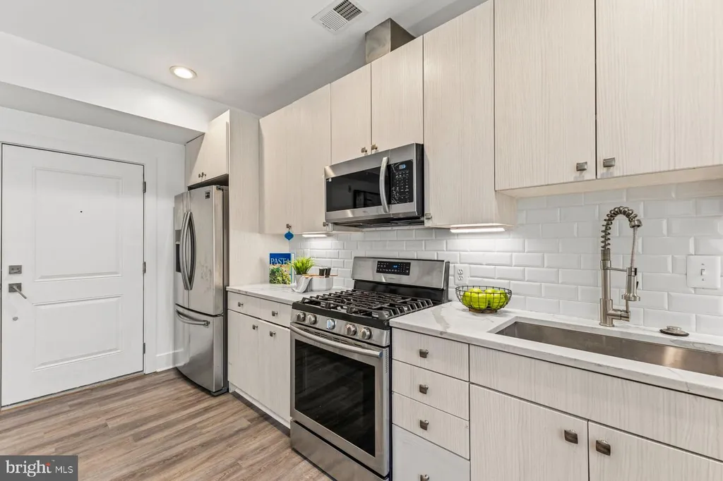 Additional image 4 of 37 Missouri Avenue NW Unit 2, Washington, DC 20011