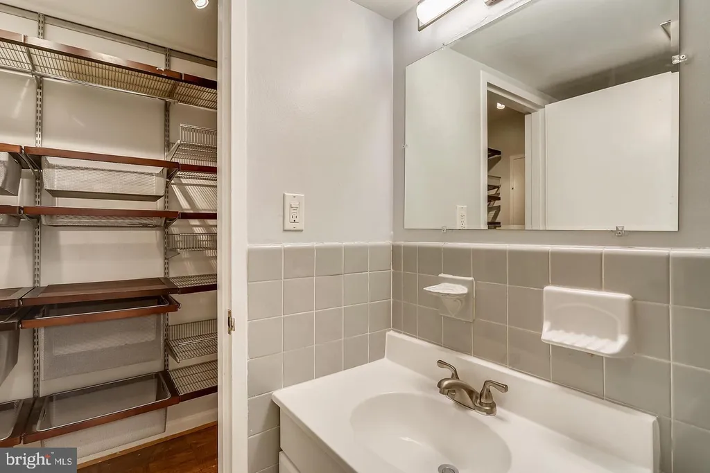 Additional image 17 of 4201 Cathedral Avenue NW Unit 1218E, Washington, DC 20016