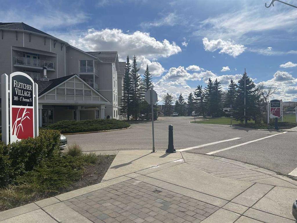 403-305 1 Avenue NW, Airdrie, AB, T4B 2M5