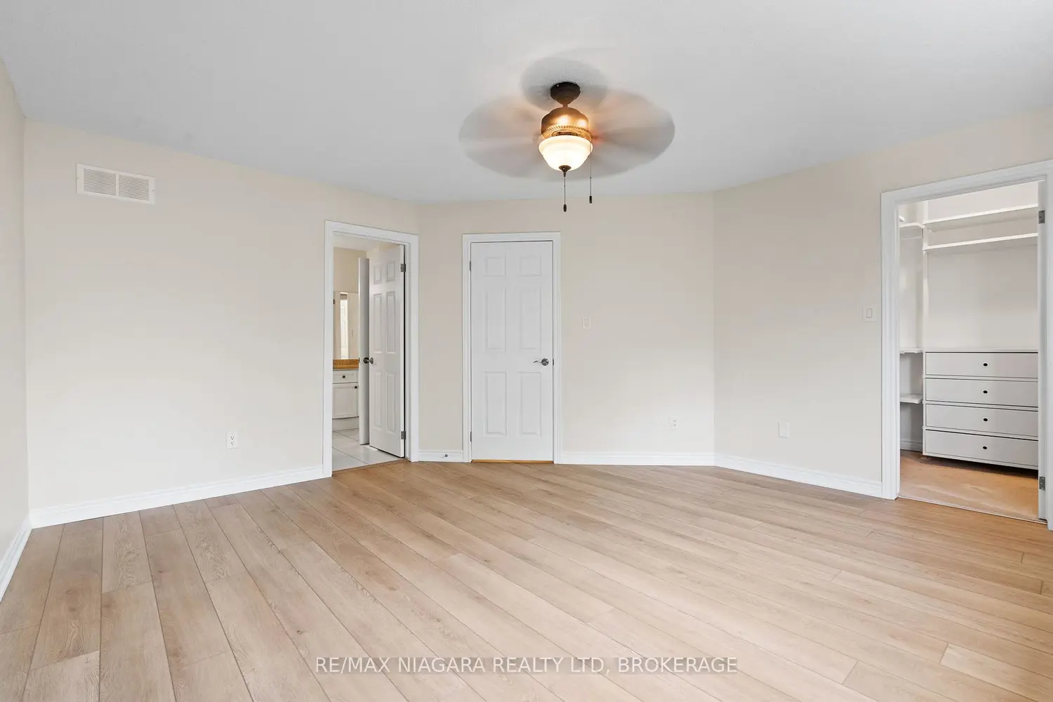Additional image 12 of 5200 Dorchester Road 3
