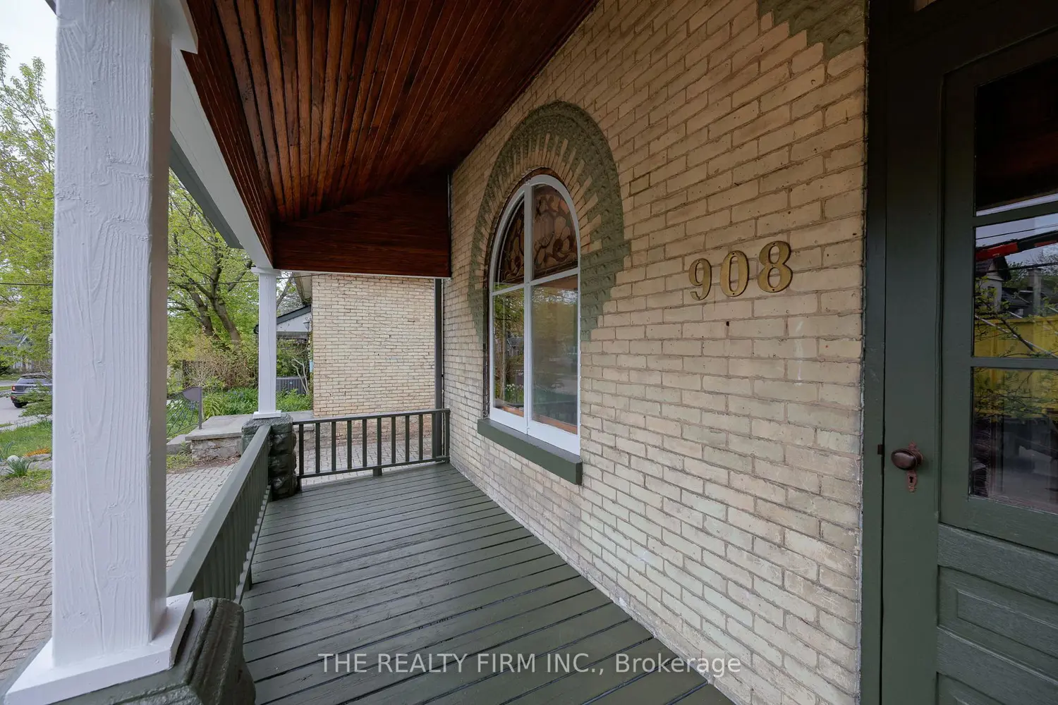 Additional image 3 of 908 Dufferin Avenue