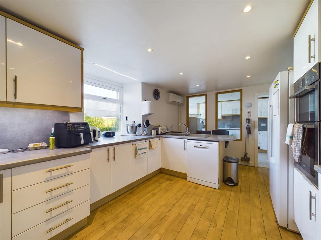 Additional image 7 of 7 bed detached house for saleEastward House, St. Margarets Hope, Orkney KW17