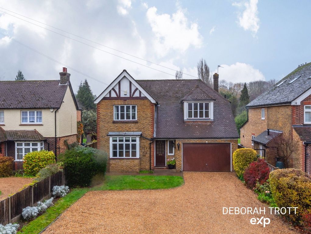4 bed detached house for saleLondon Road, Leybourne, West Malling ME19