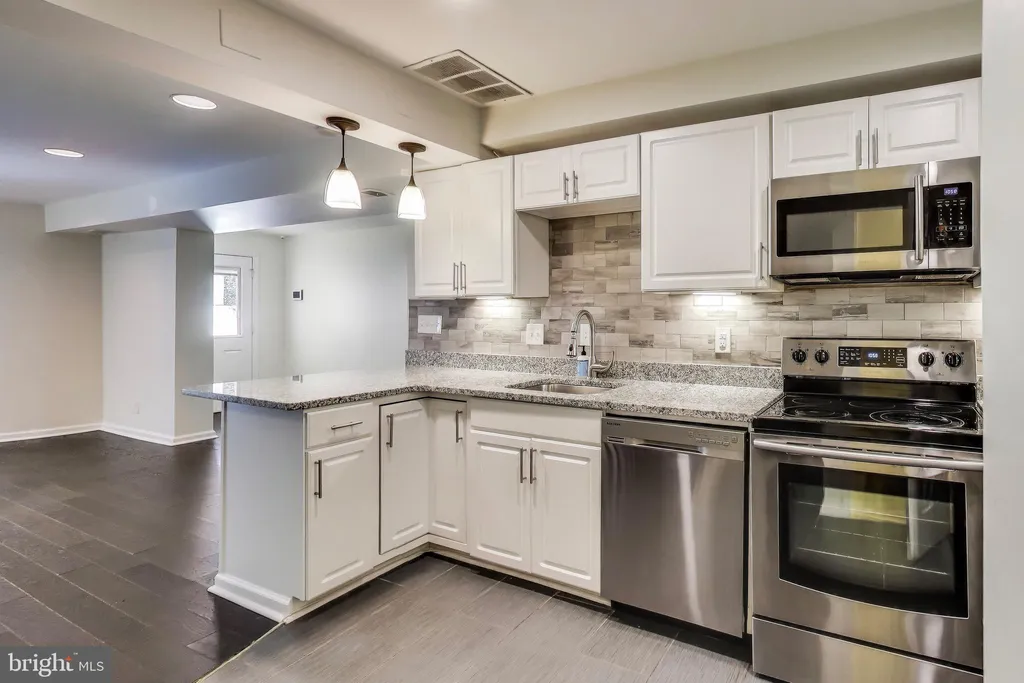 Additional image 2 of 1625 S Street NW Unit 1, Washington, DC 20009