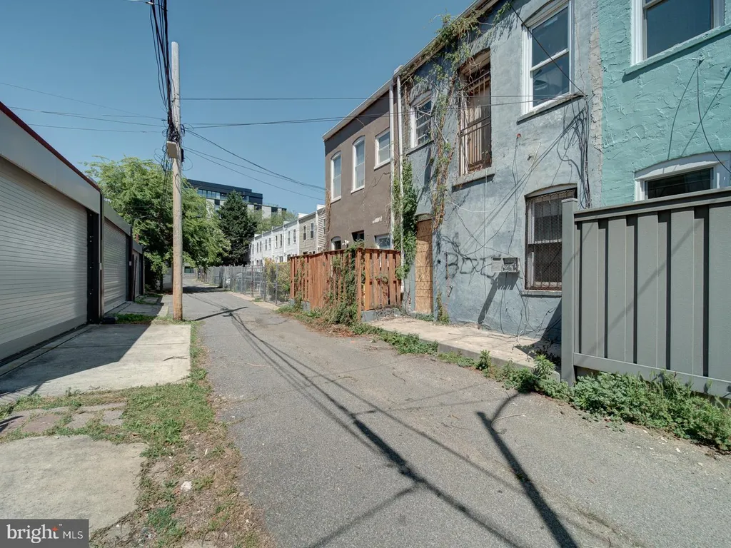 Additional image 42 of 28 Hanover Place NW, Washington, DC 20001