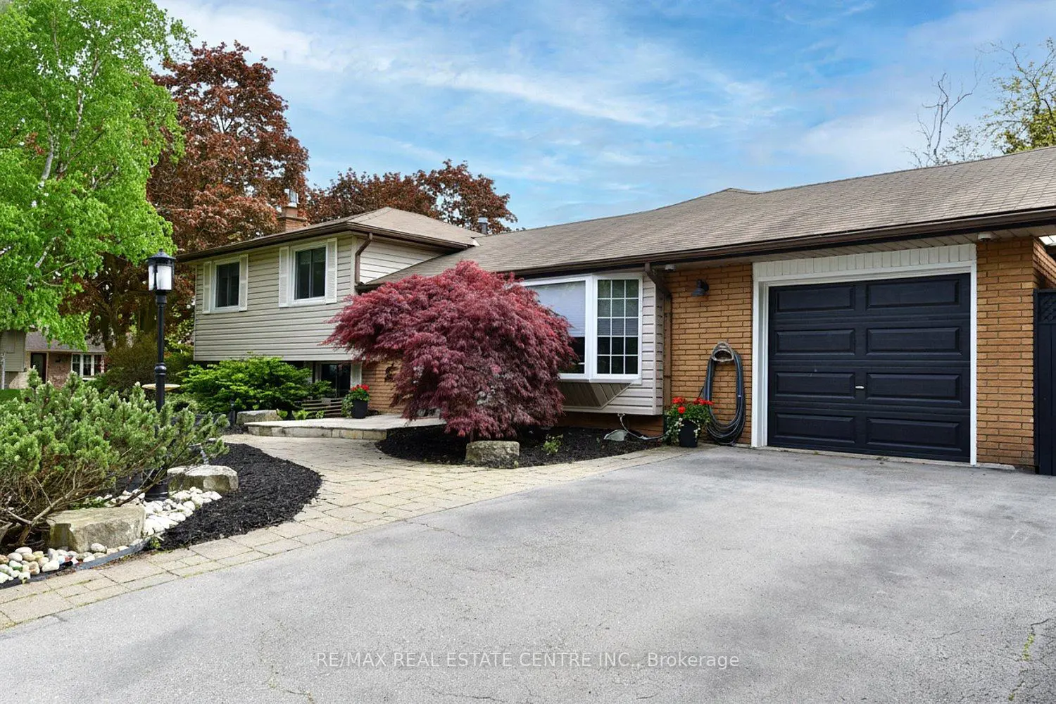 Additional image 2 of 5187 Cedarbrook Crescent