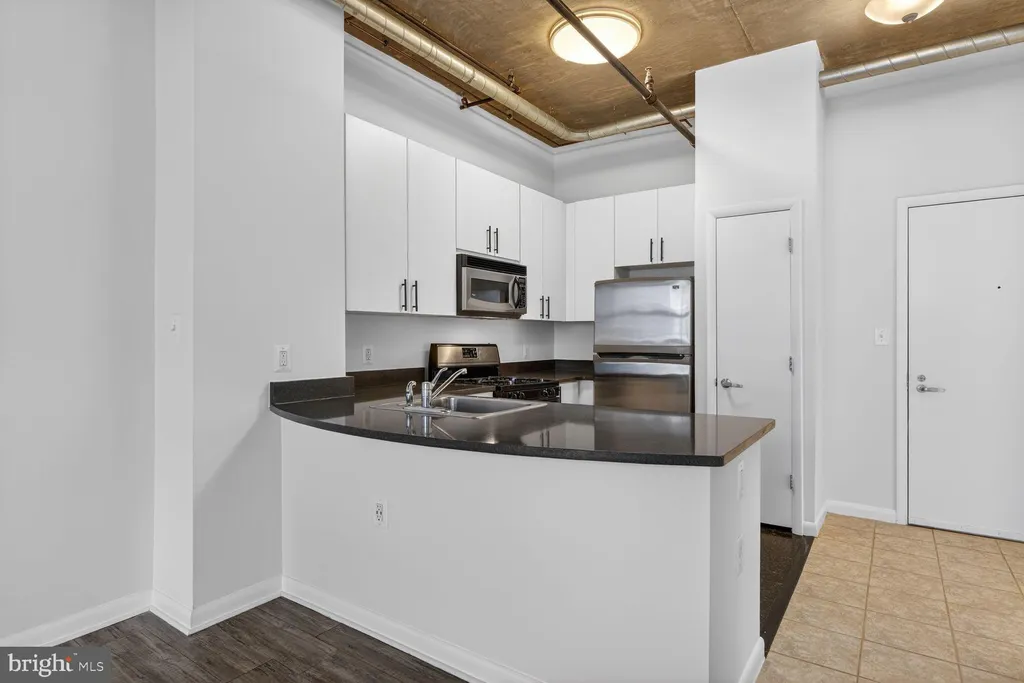 Additional image 2 of 1300 N Street NW Unit 518, Washington, DC 20005