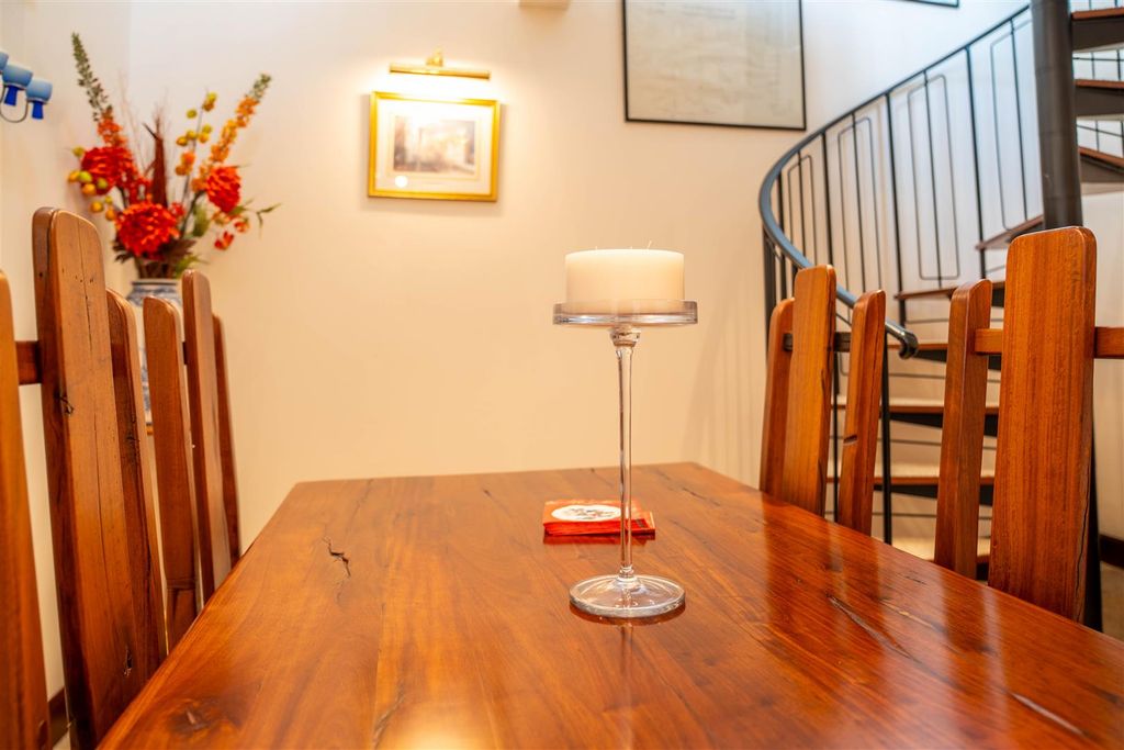 Additional image 4 of 3 bed flat for saleSt. Johns Place, Perth PH1