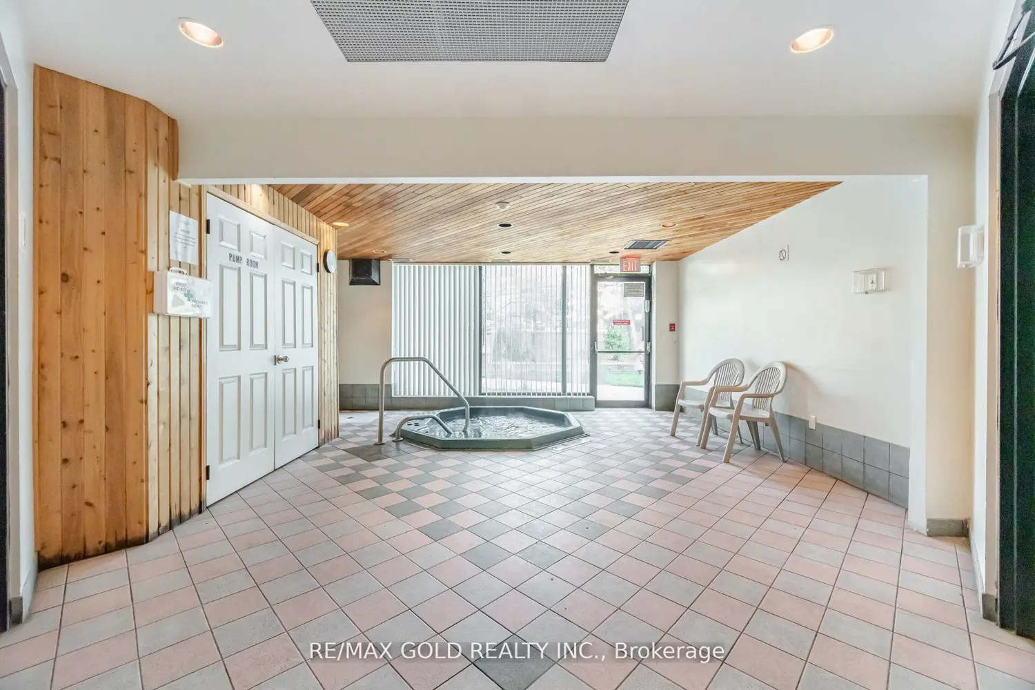 Additional image 16 of 2091 Hurontario Street 908