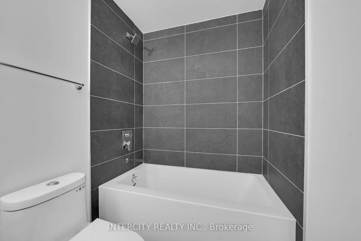 Additional image 8 of 2075 King Road 215
