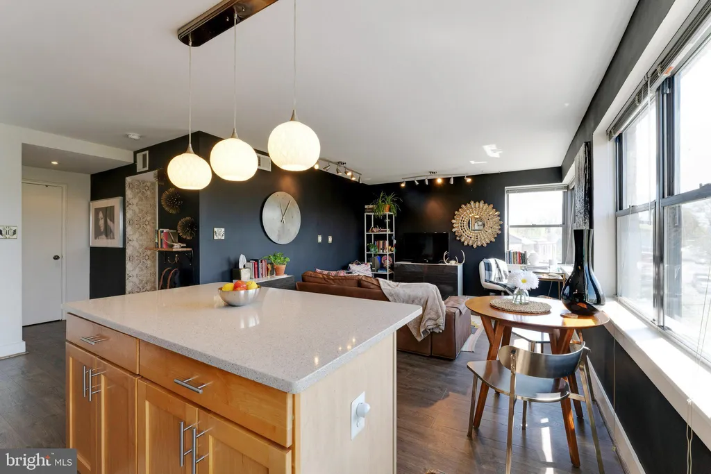 Additional image 9 of 212 Oakwood Street SE Unit 322, Washington, DC 20032