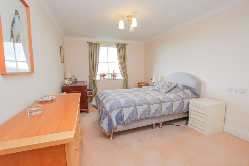 Additional image 13 of 2 bed flat for saleBeach Road, Weston-Super-Mare, Somerset BS23