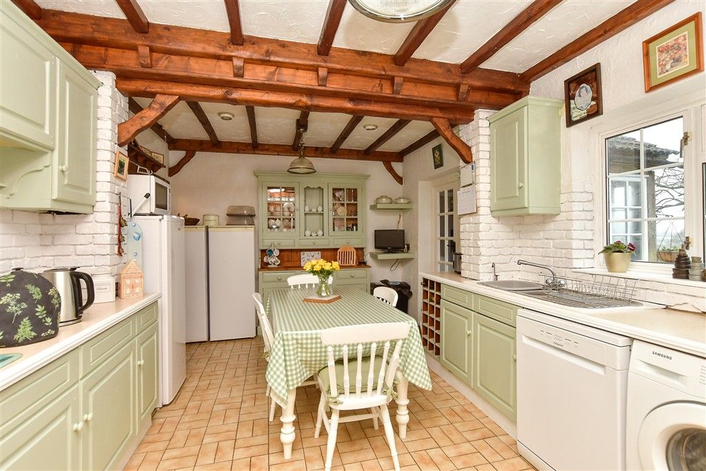 4 bed detached bungalow for saleWood Hill, Meopham, Kent DA13