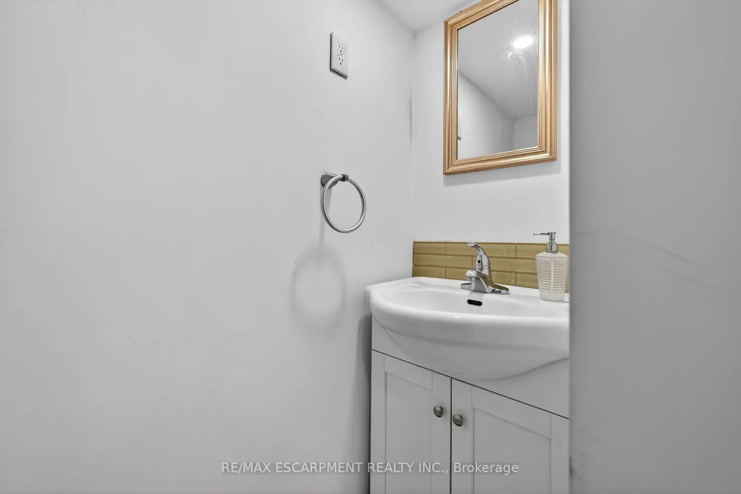 Additional image 17 of 1675 Upper Gage Avenue 47