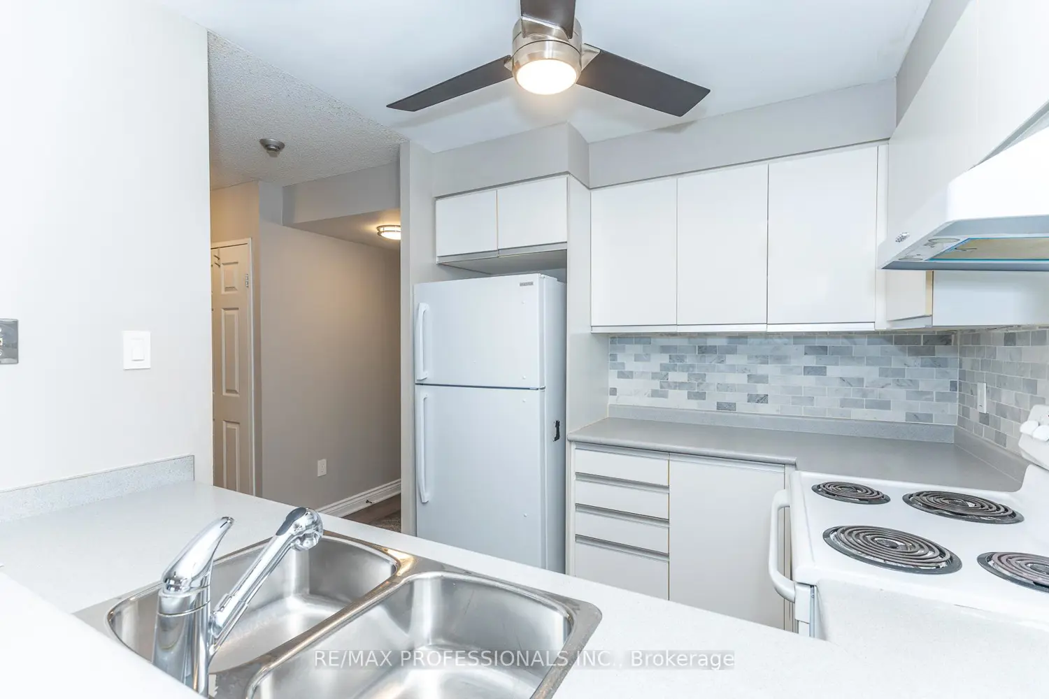 Additional image 4 of 2177 Burnhamthorpe Road 702