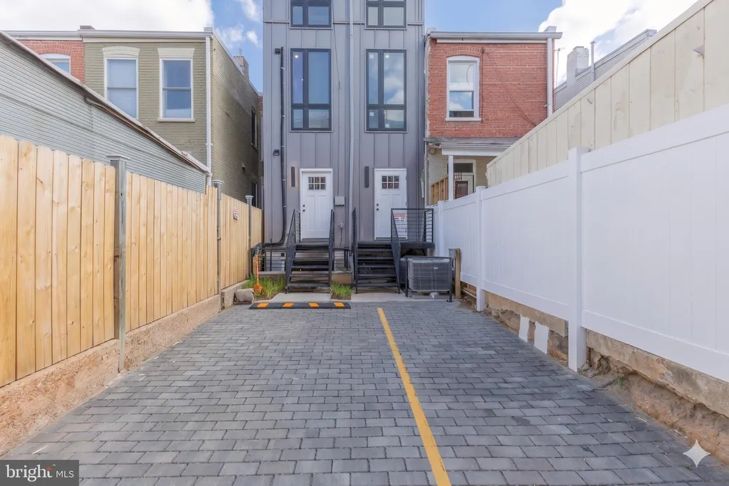Additional image 45 of 1332 G Street SE Unit 1, Washington, DC 20003