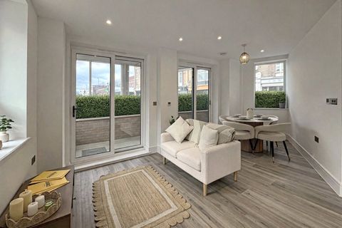 Brockley Cross, London SE4, New home