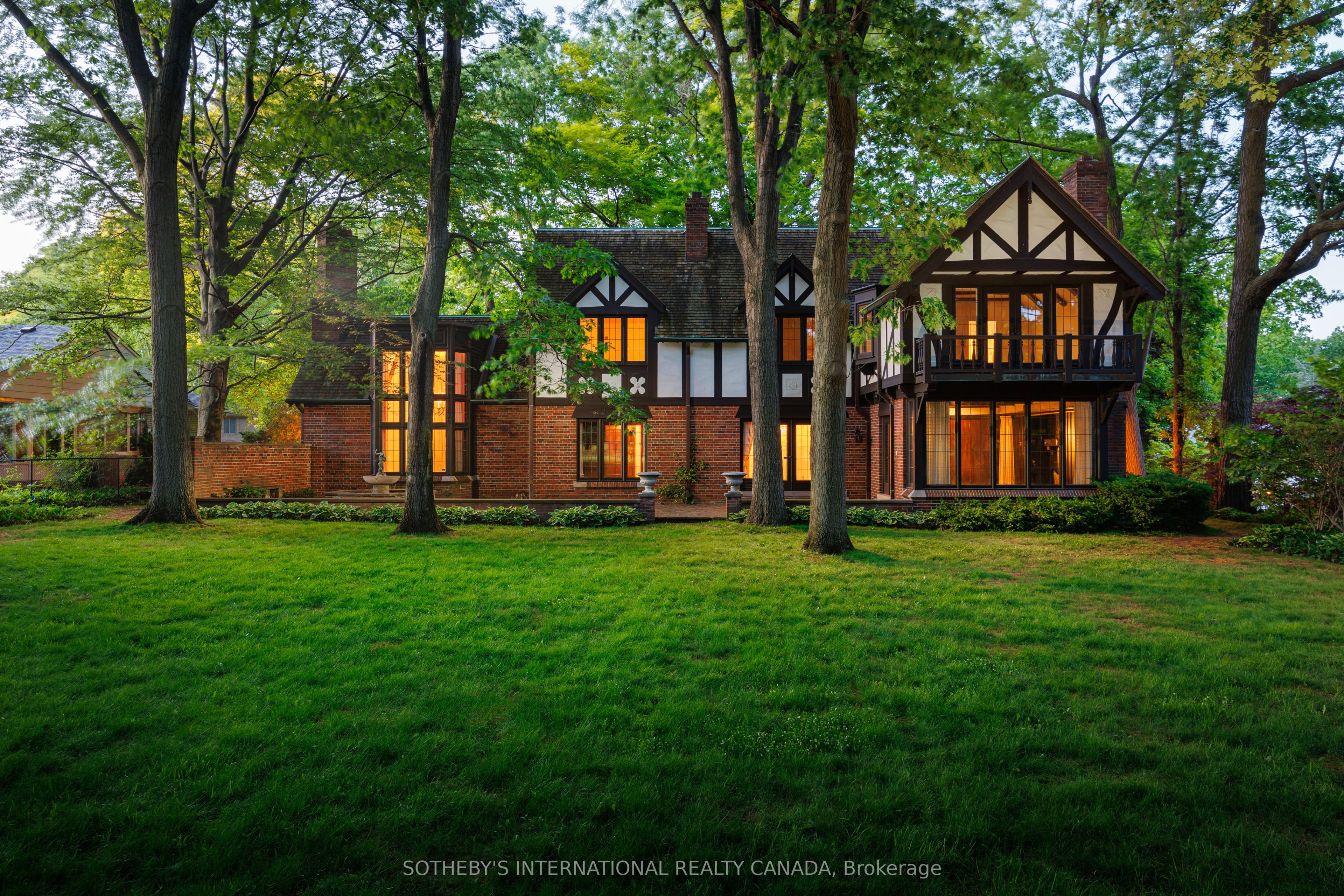 Additional image 2 of 38 Edenbrook Hill, Toronto, ON, M9A 3Z6
