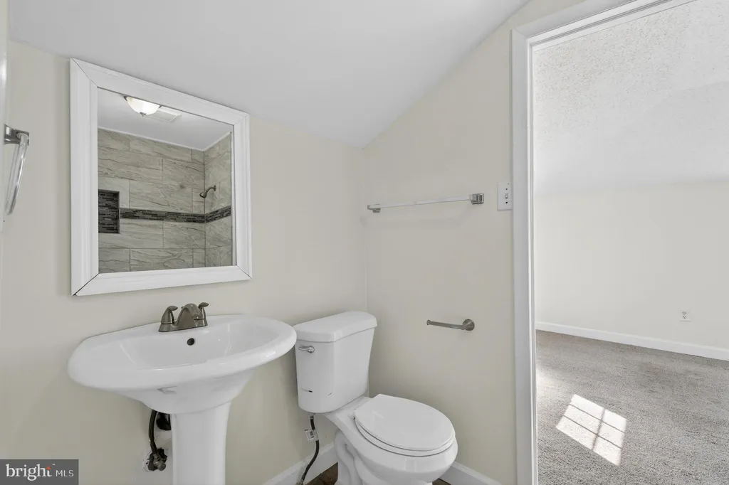 Additional image 31 of 16 Tyrone Avenue, New Castle, DE 19720