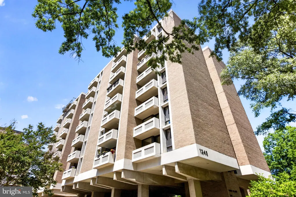 Additional image 37 of 1245 4th Street SW Unit E106, Washington, DC 20024