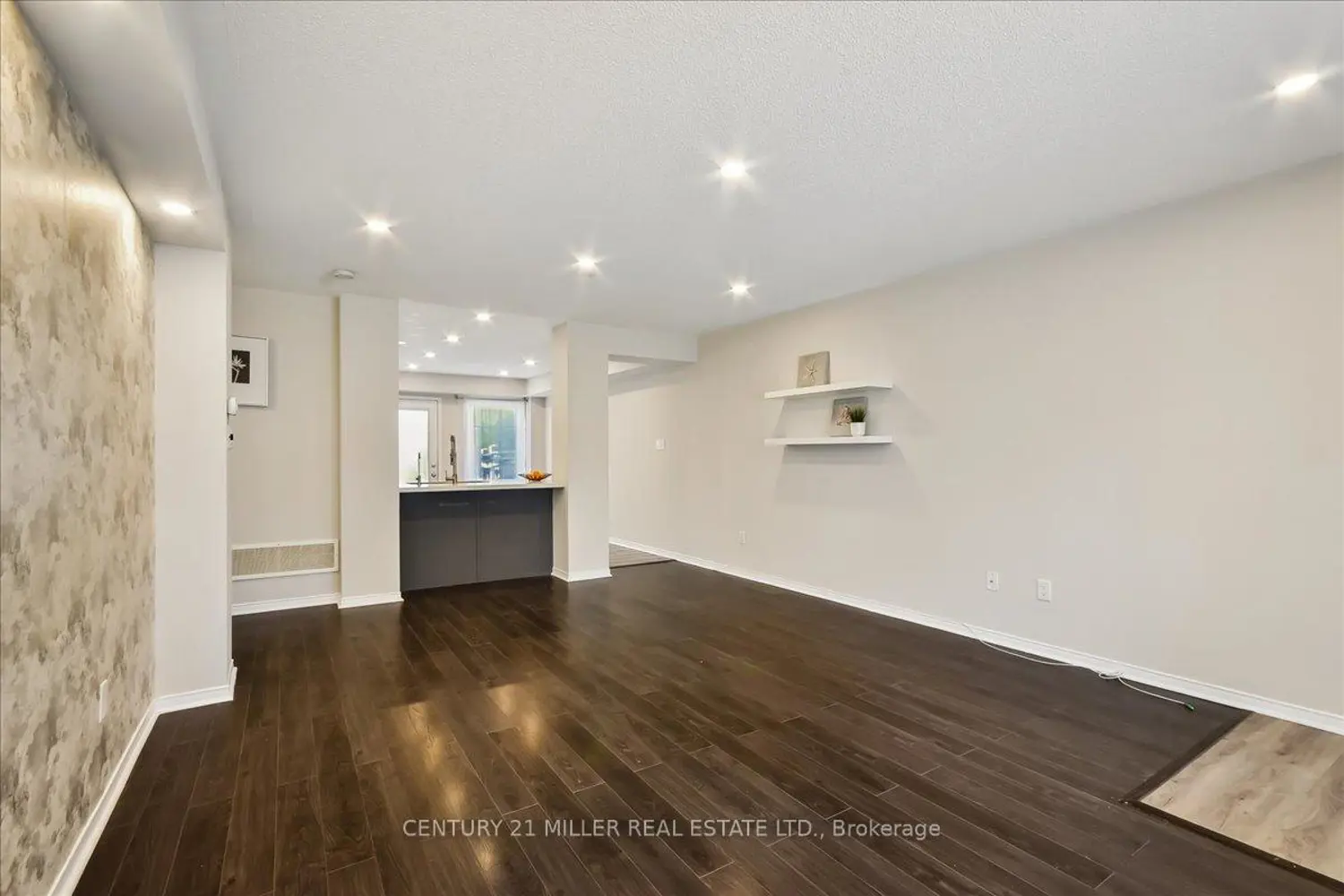Additional image 5 of 3100 Thomas Street 7
