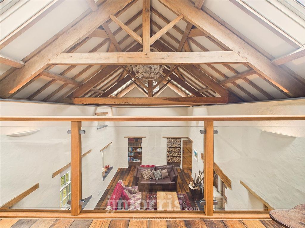 2 bed barn conversion for saleMathry, Trehale SA62 photo 4