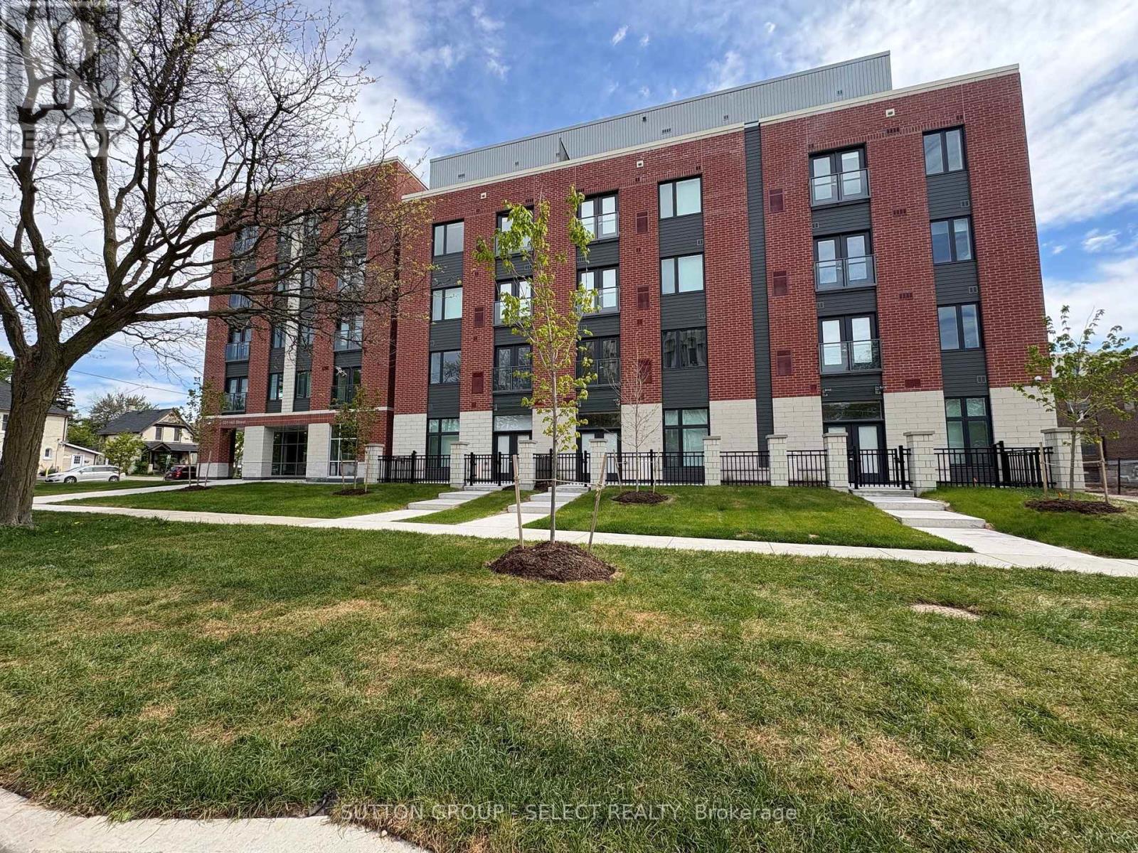 203 - 351 HILL STREET