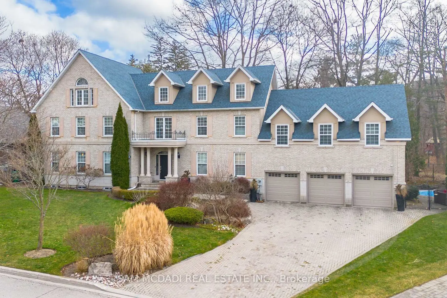 3248 Barchester Court