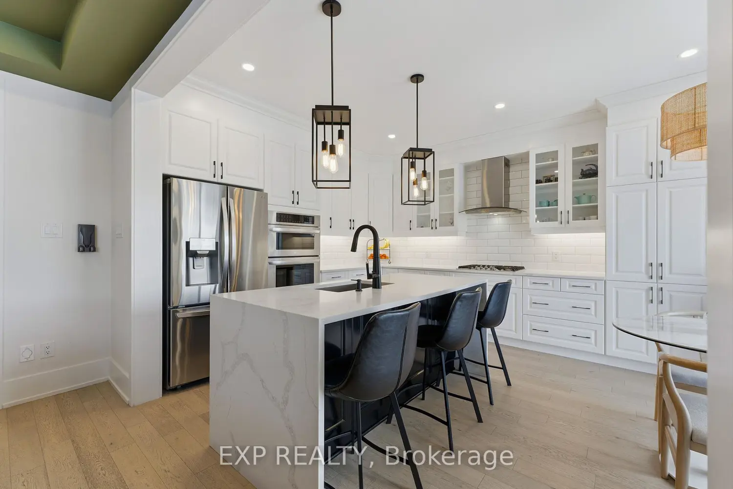 144 Unity Place photo 3