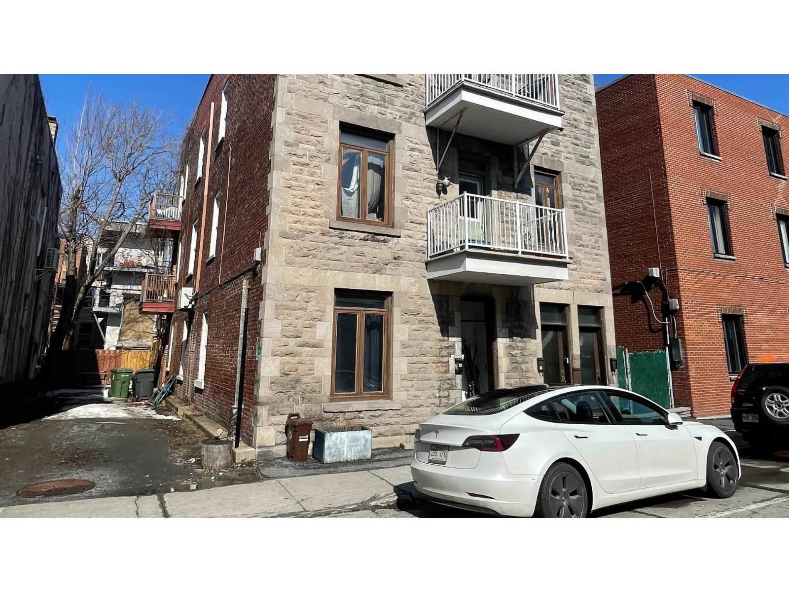 4009 Rue de Bordeaux