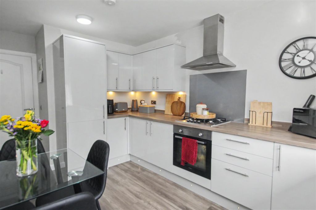 Additional image 7 of 2 bed flat for saleSandy Road, Carluke ML8