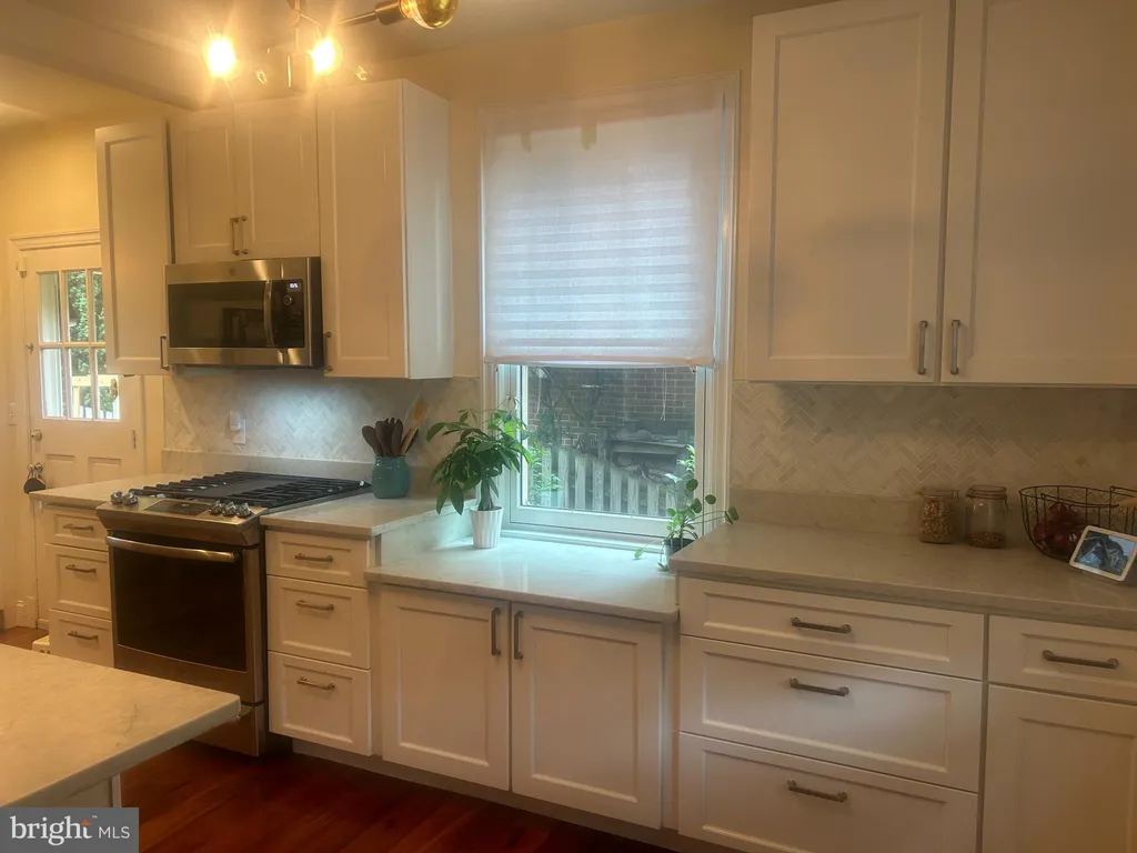 Additional image 6 of 4825 Butterworth Place NW, Washington, DC 20016
