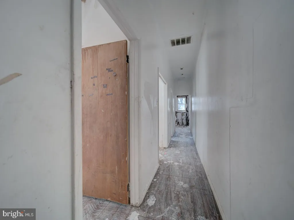 Additional image 29 of 28 Hanover Place NW, Washington, DC 20001