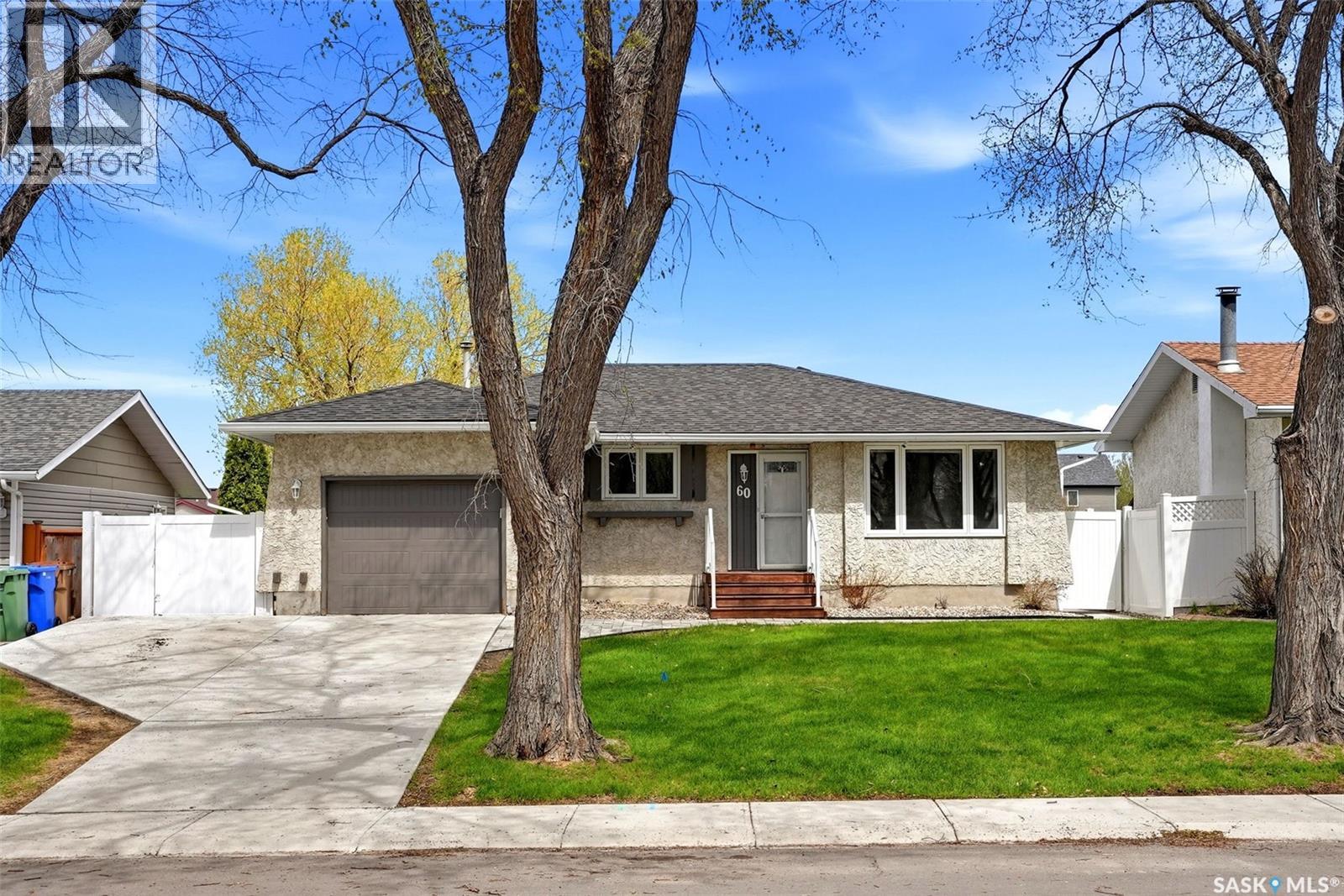 60 French CRESCENT