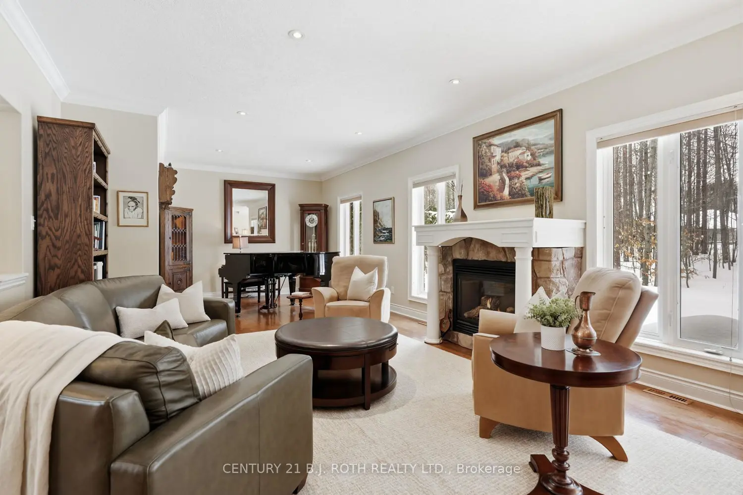 6 Lloyd Cook Drive photo 2
