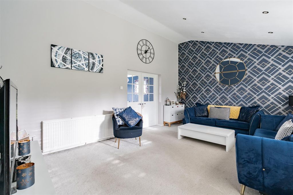 Additional image 6 of 4 bed link detached house for saleLambardes, New Ash Green DA3